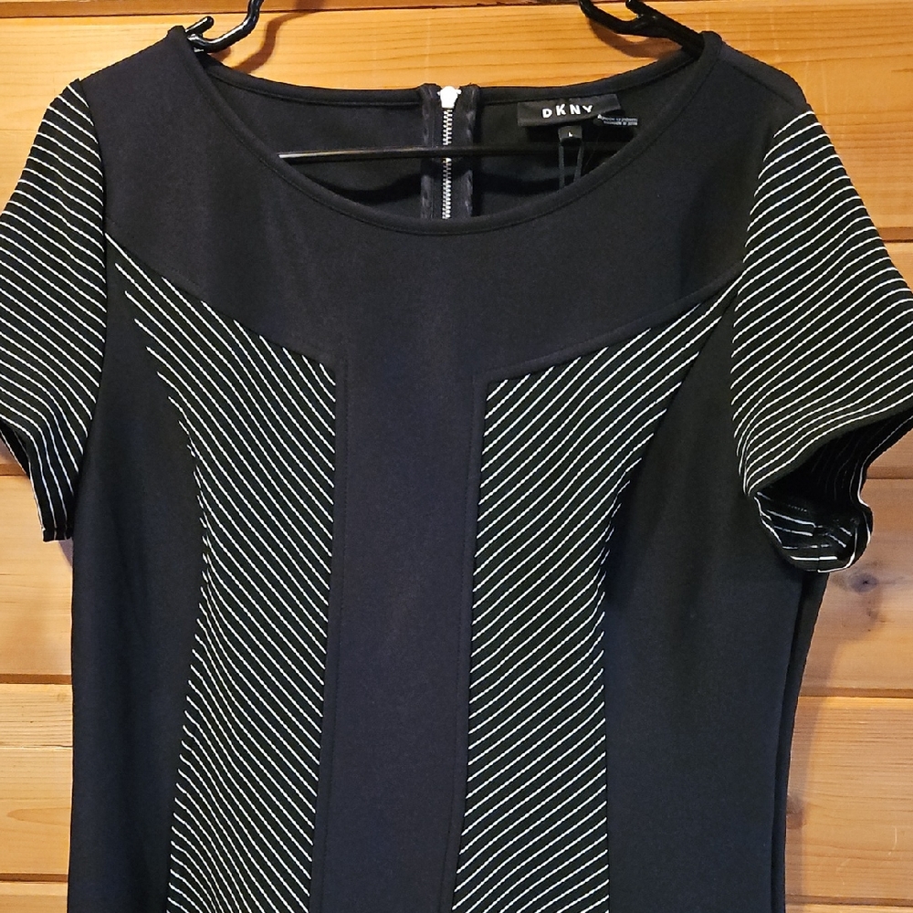 DKNY | NWT Black & White Color-Block | Size Large
